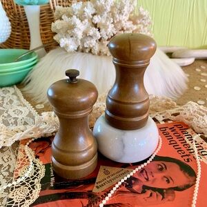 Vintage Wood S&P Shakers 🧂